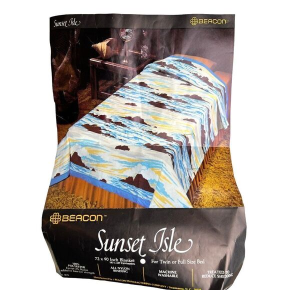 Vintage Beacon Sunset Isle Twin Full Blanket Blue Yellow Sea Ocean 72x90 New - Picture 2 of 9